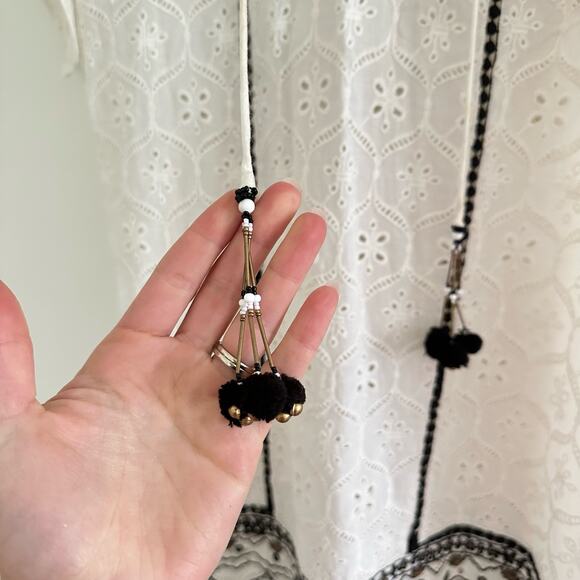 Anthropologie Hemant & Nandita Aditya Embroidered Eyelet Tassel Dress White M - Picture 8 of 12